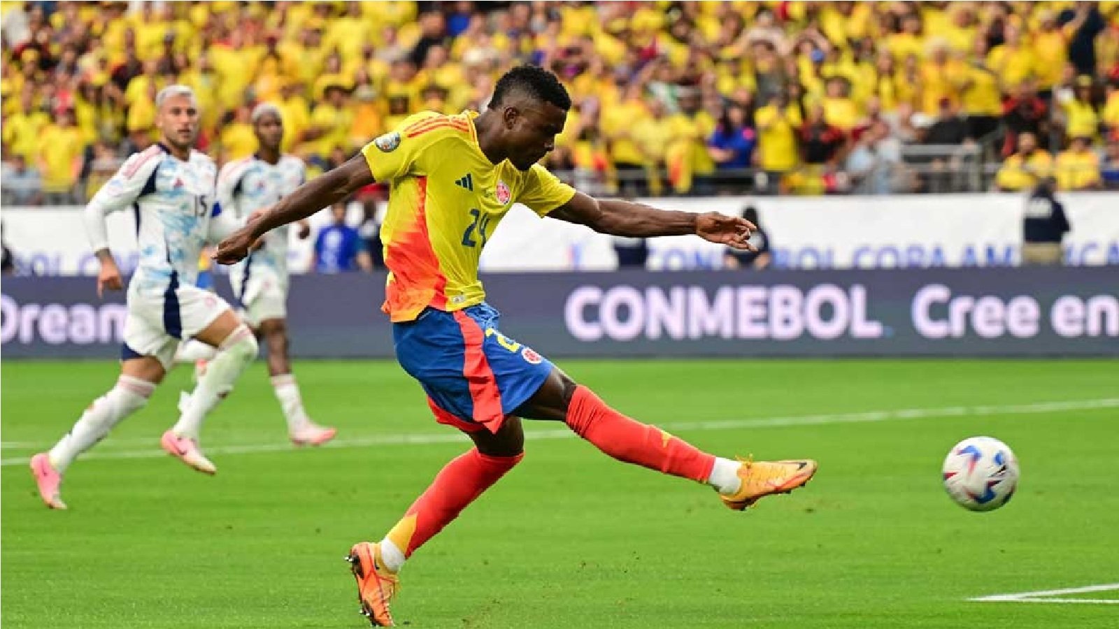 Colombia cruise to Copa quarter-finals spot