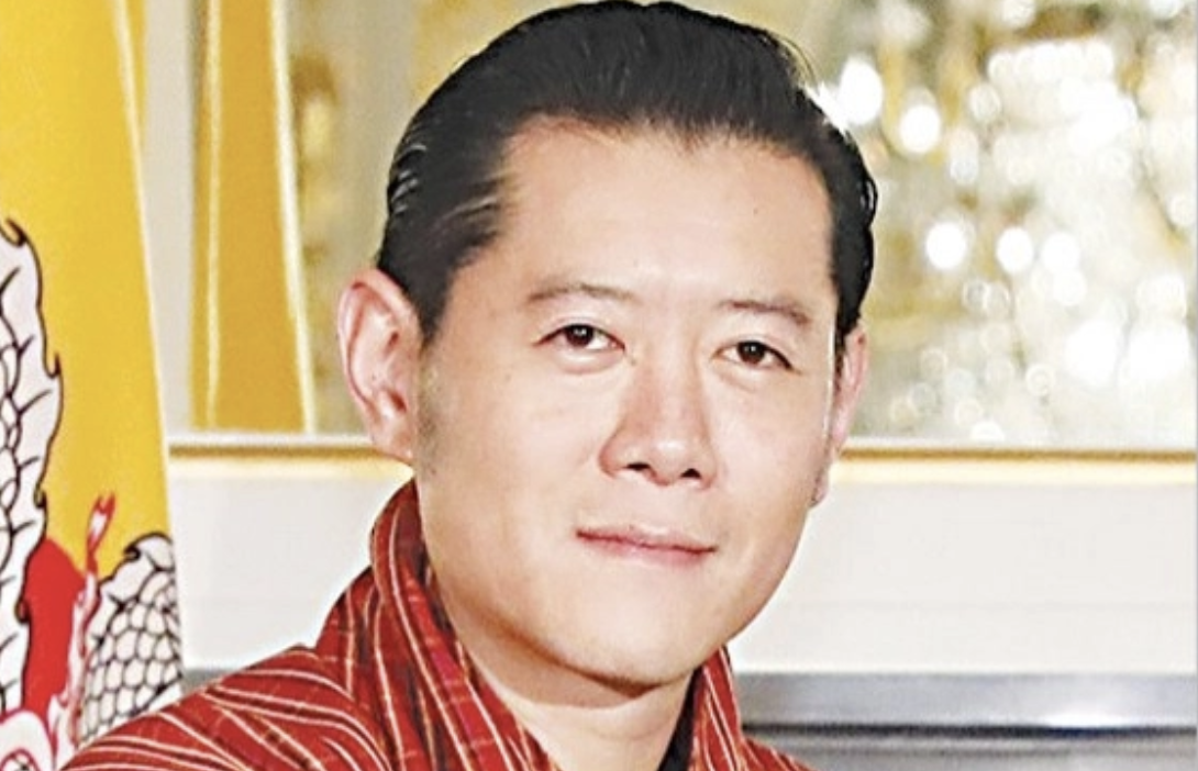 Bhutanese King at PMO to hold meeting with PM Hasina